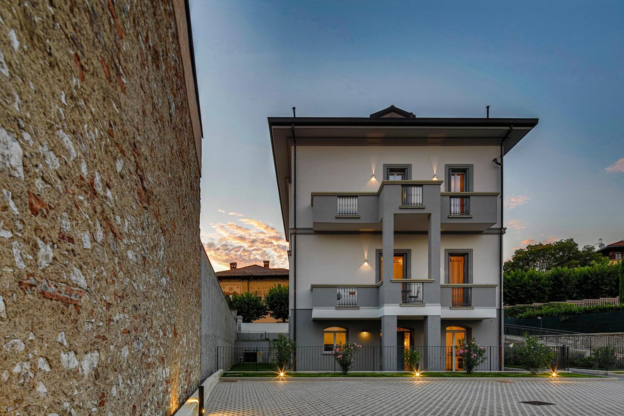 Ca' Del Re Scartozz Apartment Gavirate